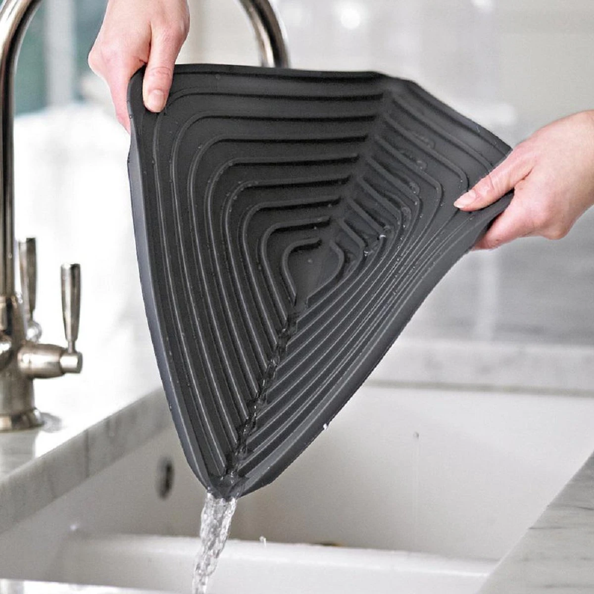 "Joseph Joseph Afdruipmat - Flume - Large - 31 X 43,5 Cm - Grijs" - Afbeelding 4