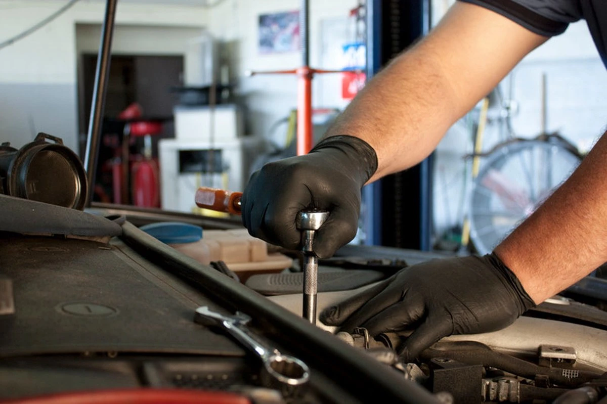 ANSELL MICROFLEX® 93-852 - Nitril Wegwerp Handschoenen, Latexvrij, Poedervrij, M, Zwart, 100 Stuks (0.12-0.15mm) - Afbeelding 2